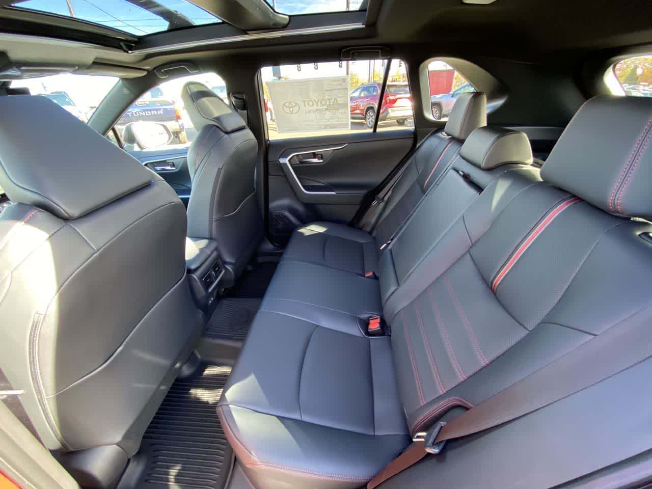 Thumbnail: 2025 Toyota RAV4 - 22