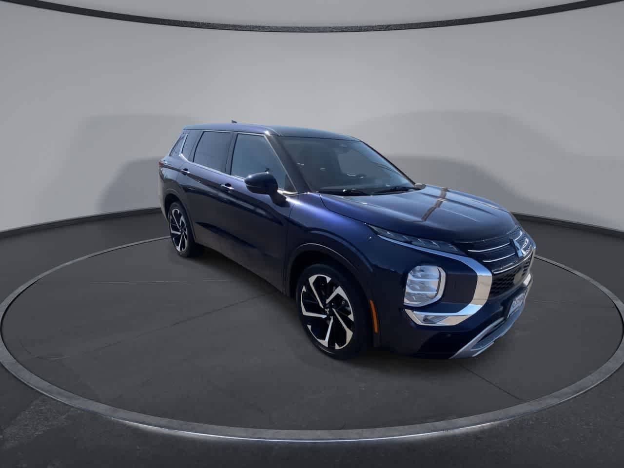 Used 2023 Mitsubishi Outlander SE with VIN JA4J4UA80PZ026280 for sale in Medford, OR