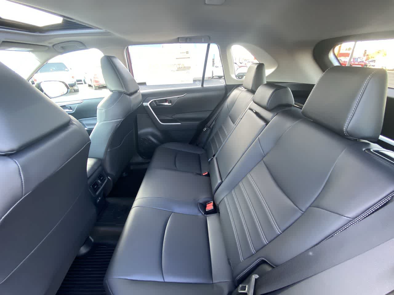 Thumbnail: 2025 Toyota RAV4 - 22