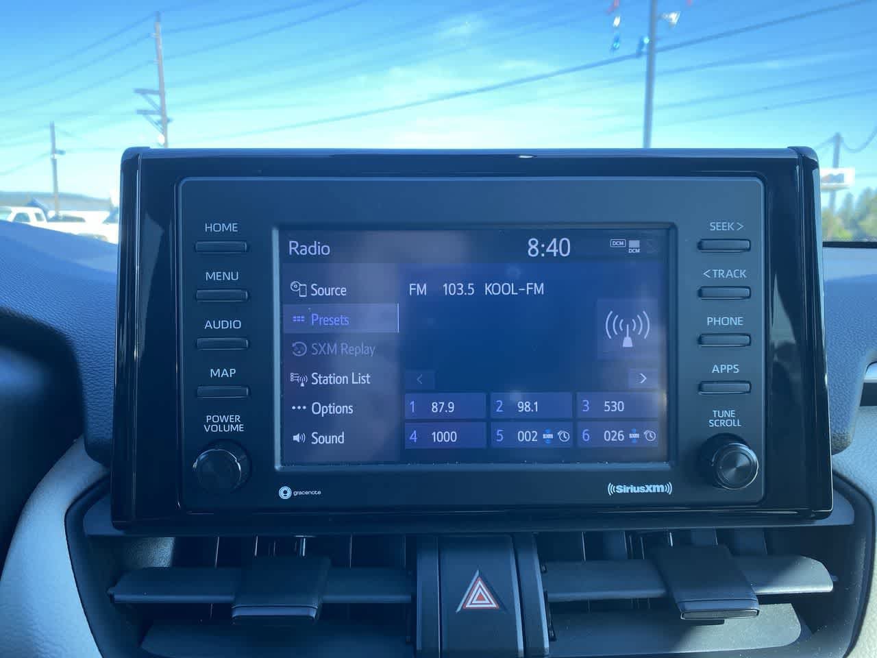 2021 Toyota RAV4 XLE 16
