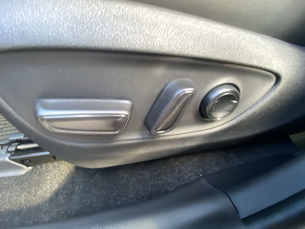 Thumbnail: 2025 Toyota RAV4 - 12