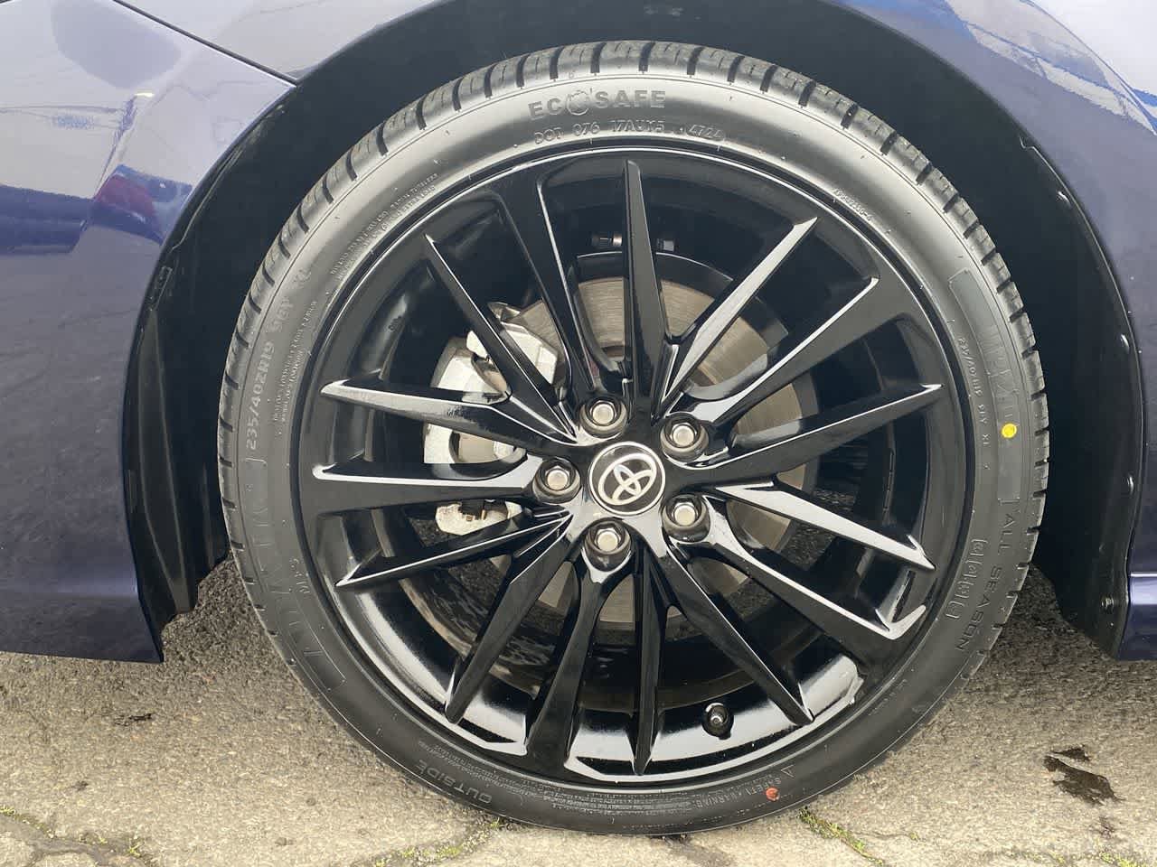 Thumbnail: 2022 Toyota Camry - 10