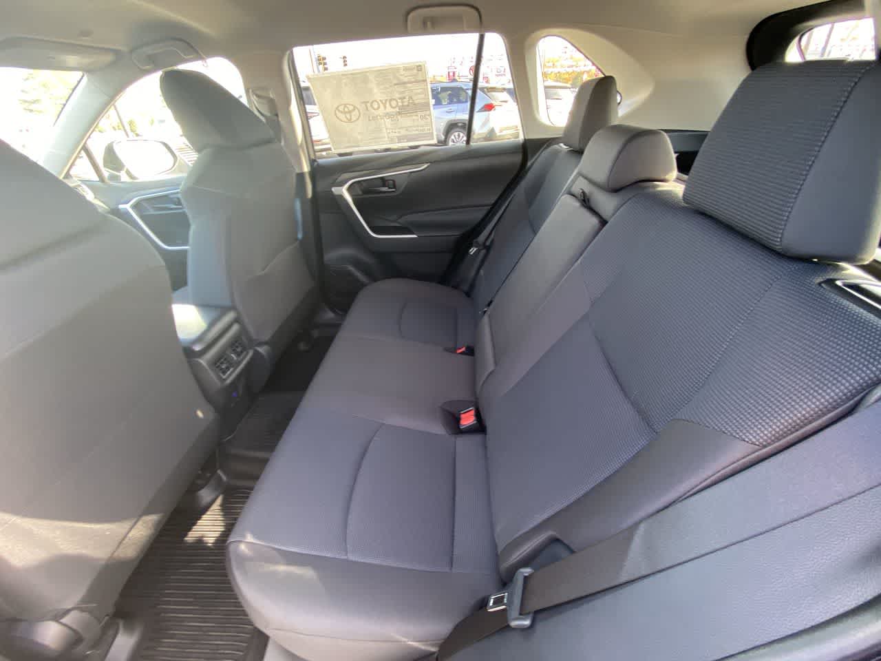 Thumbnail: 2025 Toyota RAV4 - 21