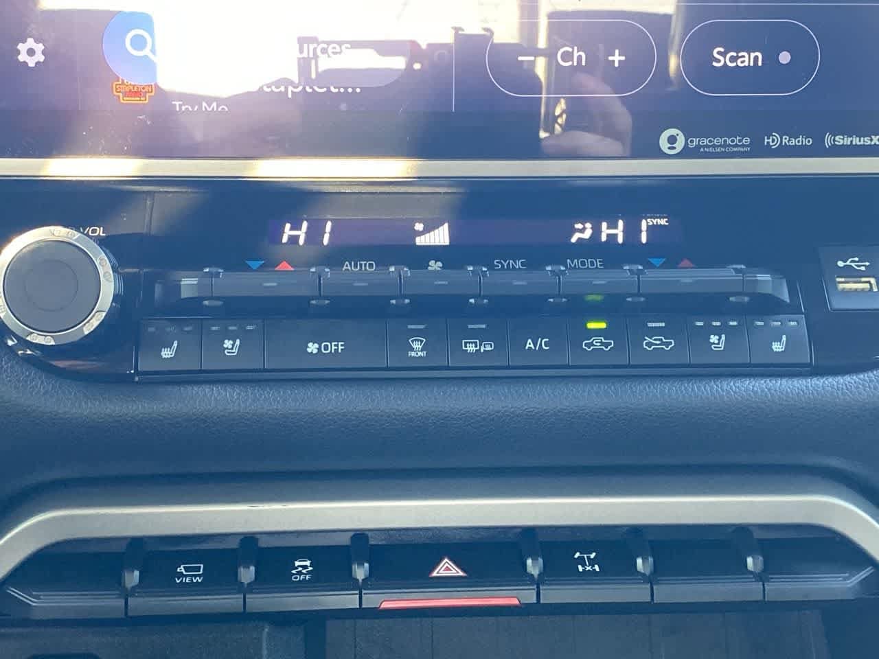 Thumbnail: 2022 Toyota Tundra - 18