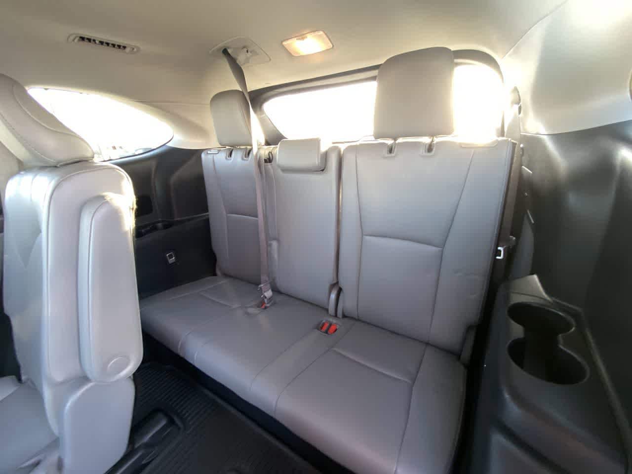 Thumbnail: 2020 Toyota Highlander - 23