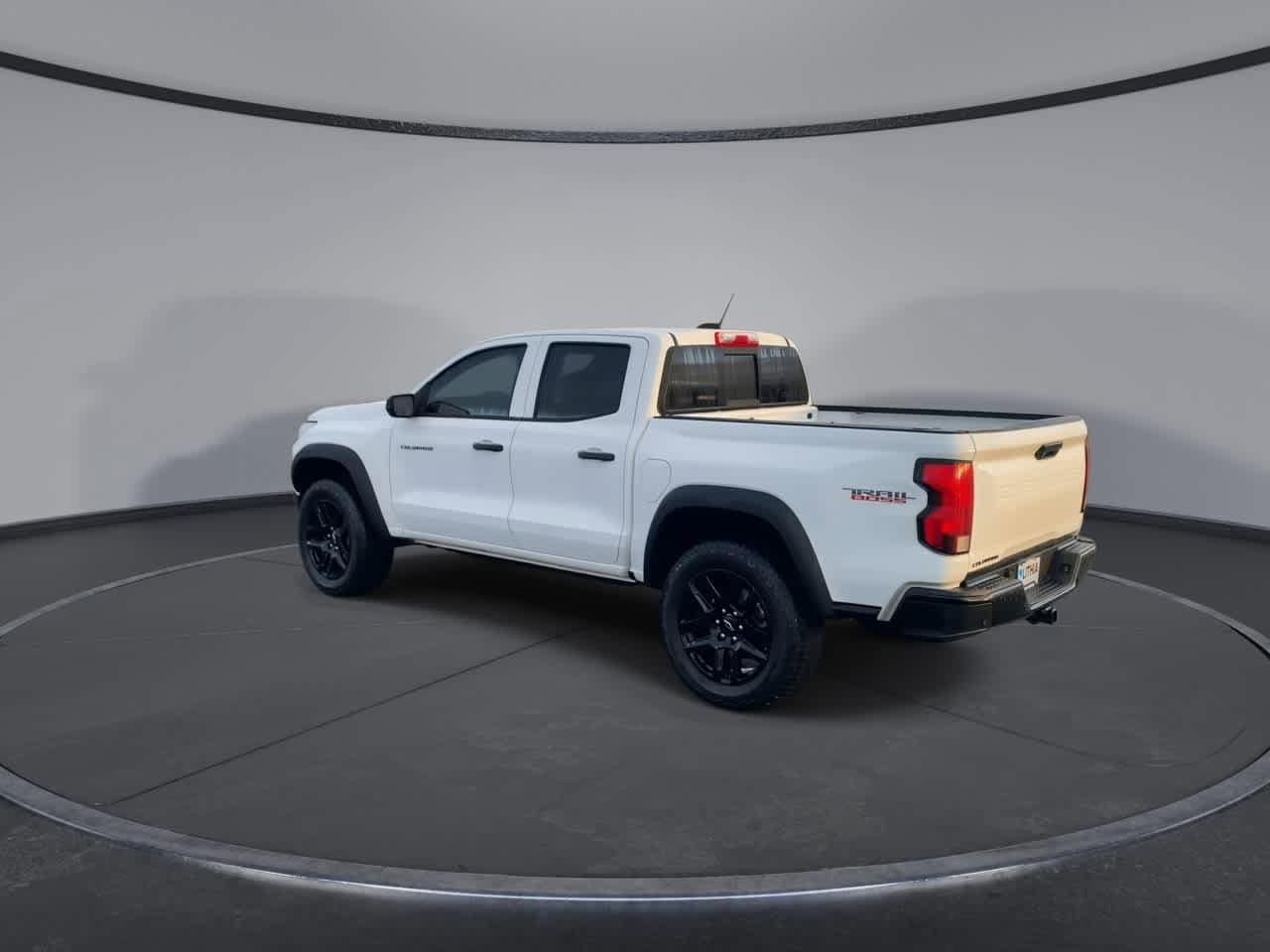 Thumbnail: 2024 Chevrolet Colorado - 6