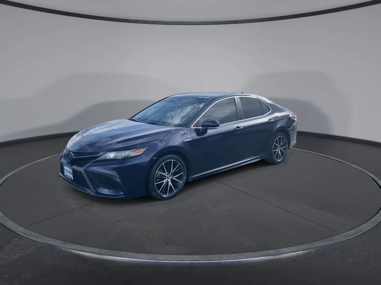 Thumbnail: 2021 Toyota Camry - 4