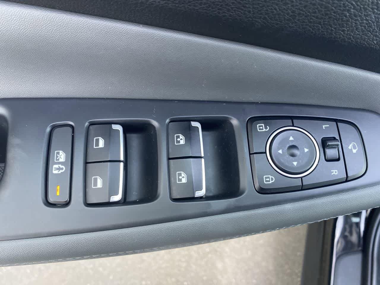 Thumbnail: 2023 Hyundai Santa Fe - 13