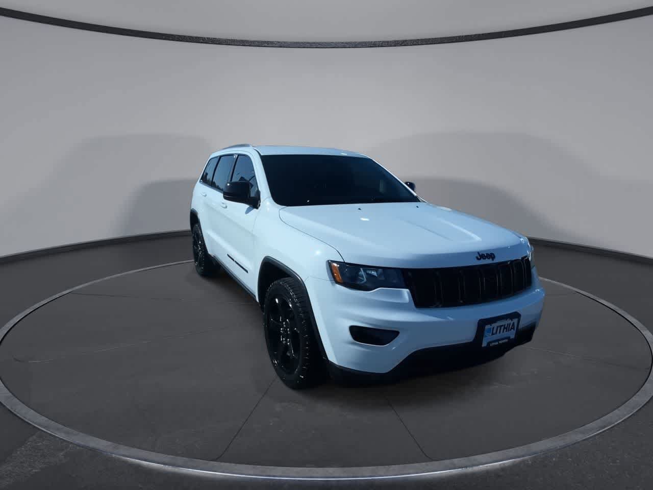 Used 2018 Jeep Grand Cherokee Upland with VIN 1C4RJFAG5JC382500 for sale in Medford, OR