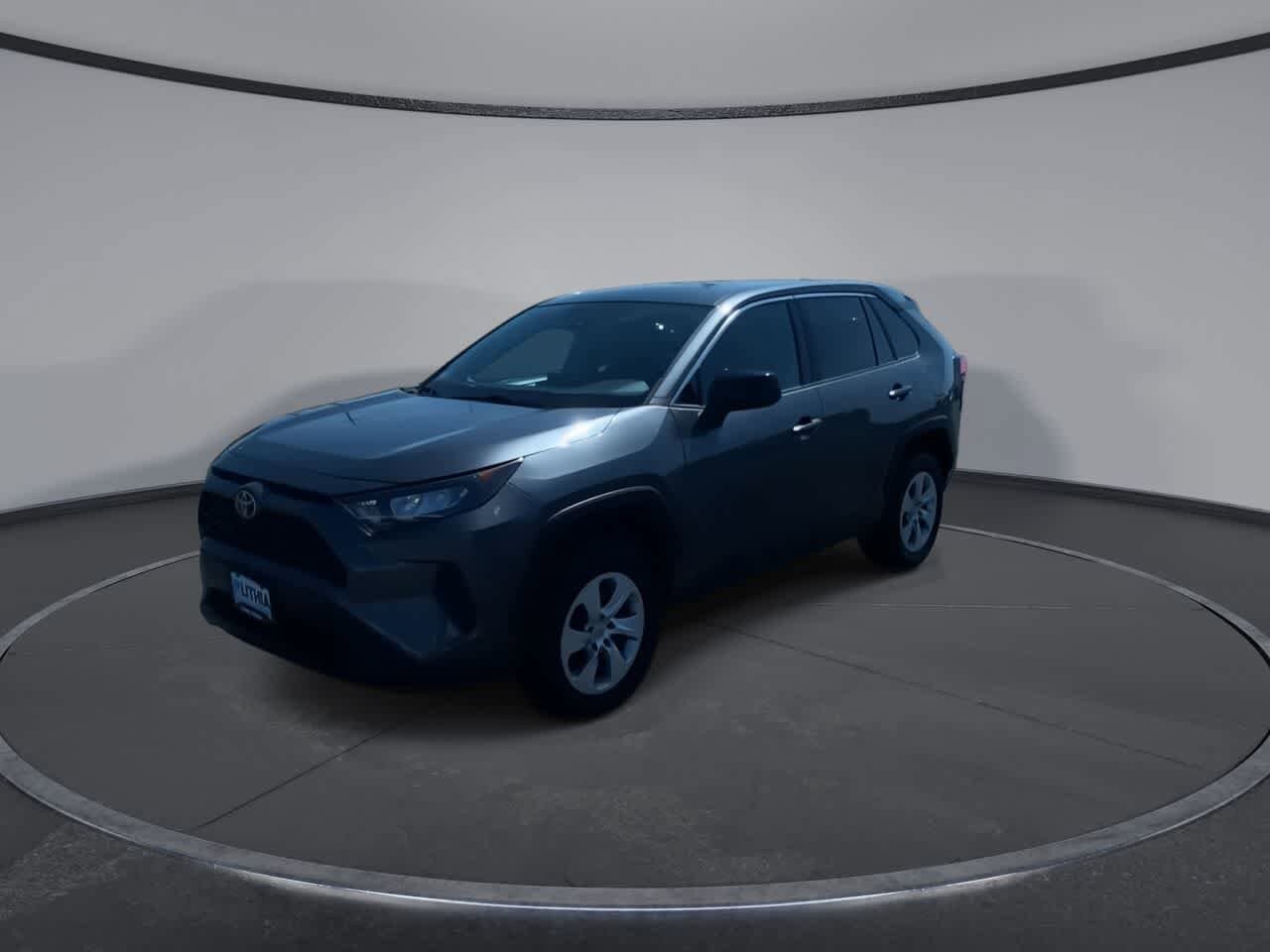 2022 Toyota RAV4 LE 4