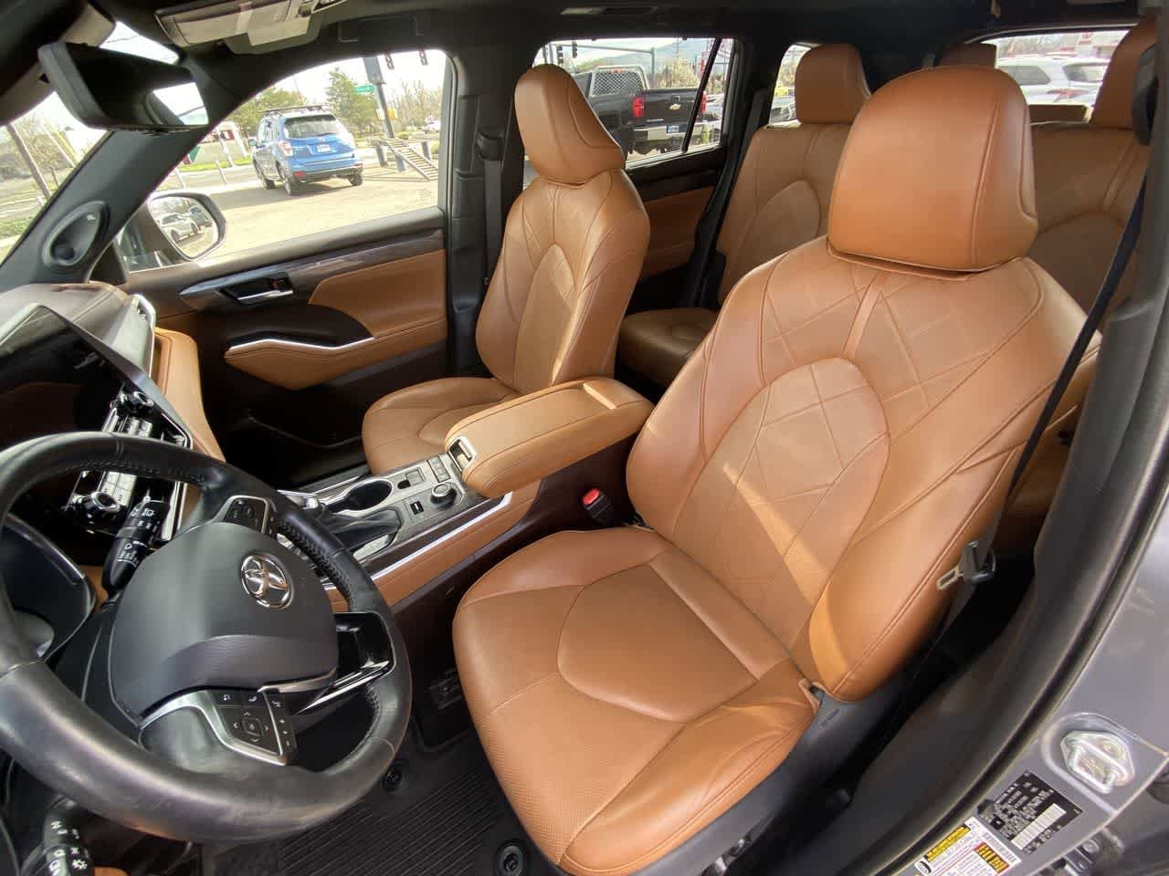 Thumbnail: 2021 Toyota Highlander - 11