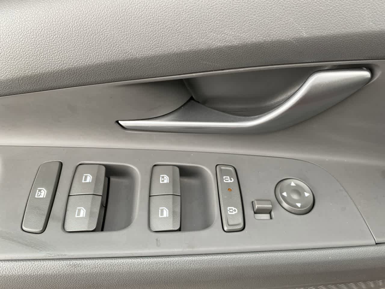 Thumbnail: 2025 Hyundai Elantra - 13