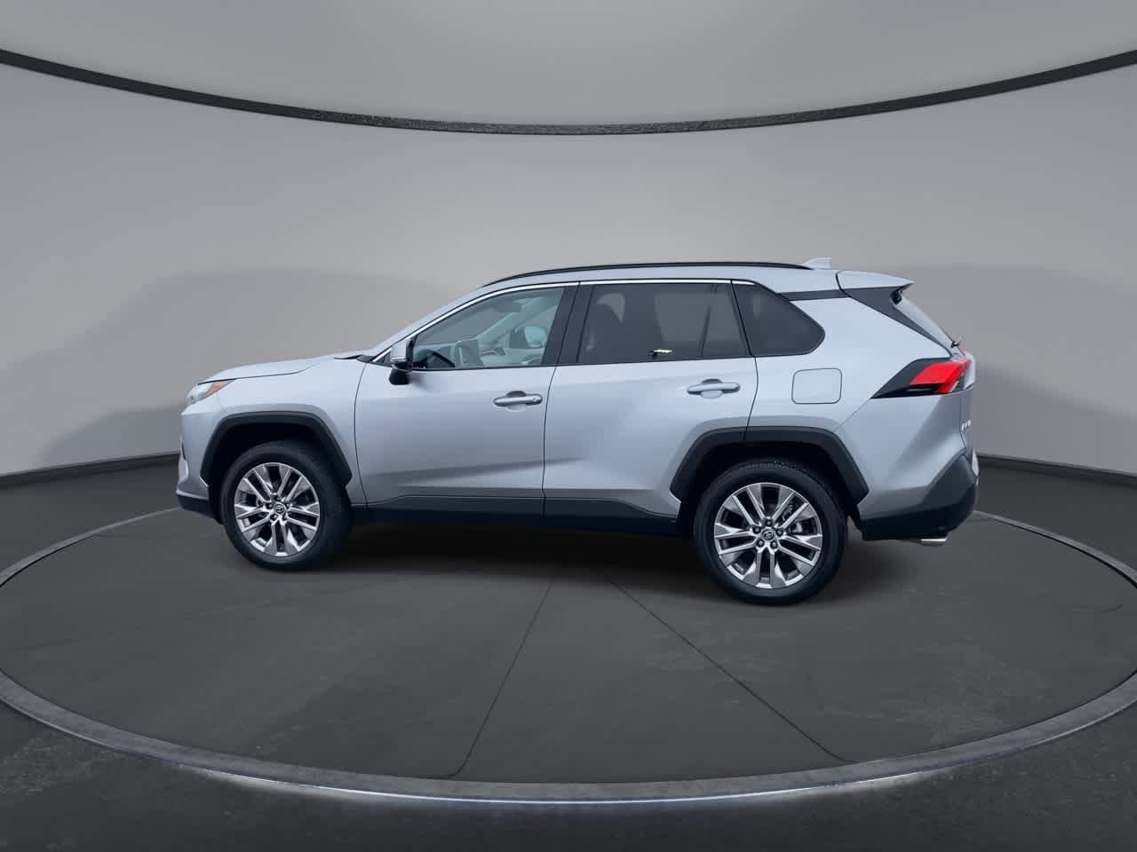 Thumbnail: 2025 Toyota RAV4 - 6