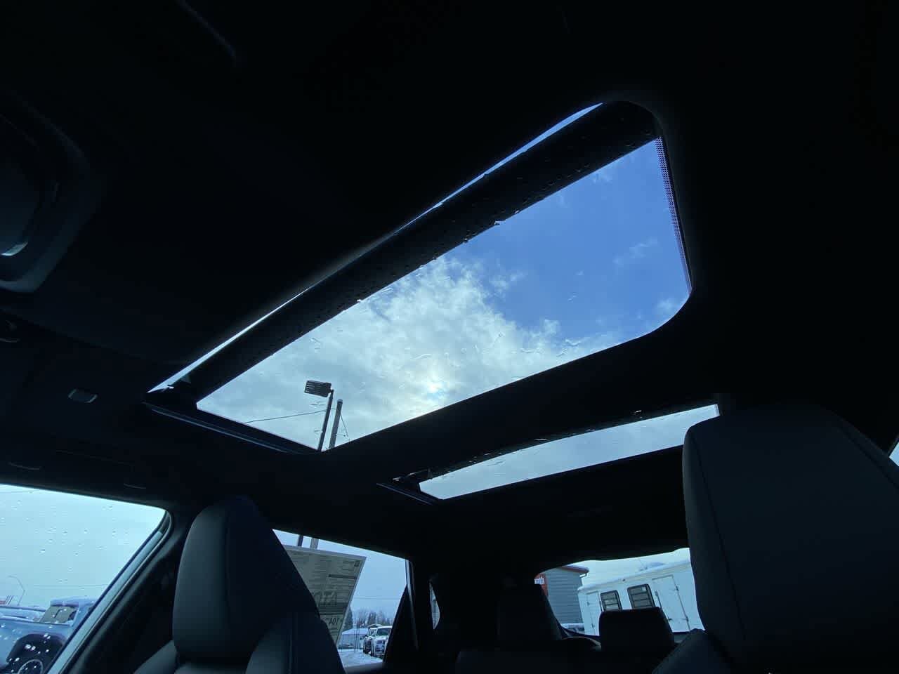 Thumbnail: 2025 Toyota bZ4X - 21