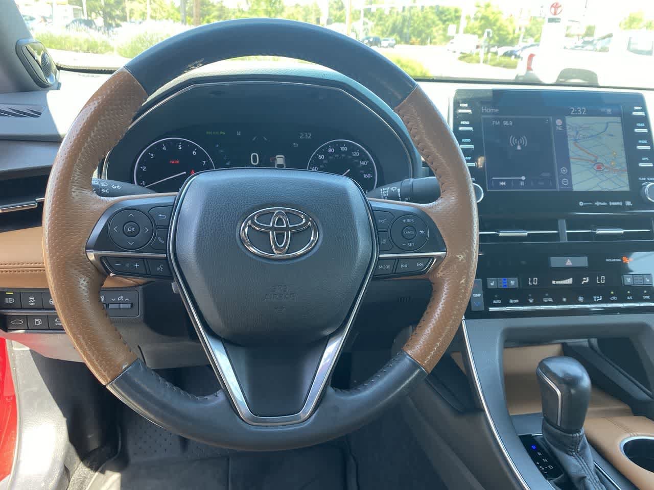 2022 Toyota Avalon Limited 14