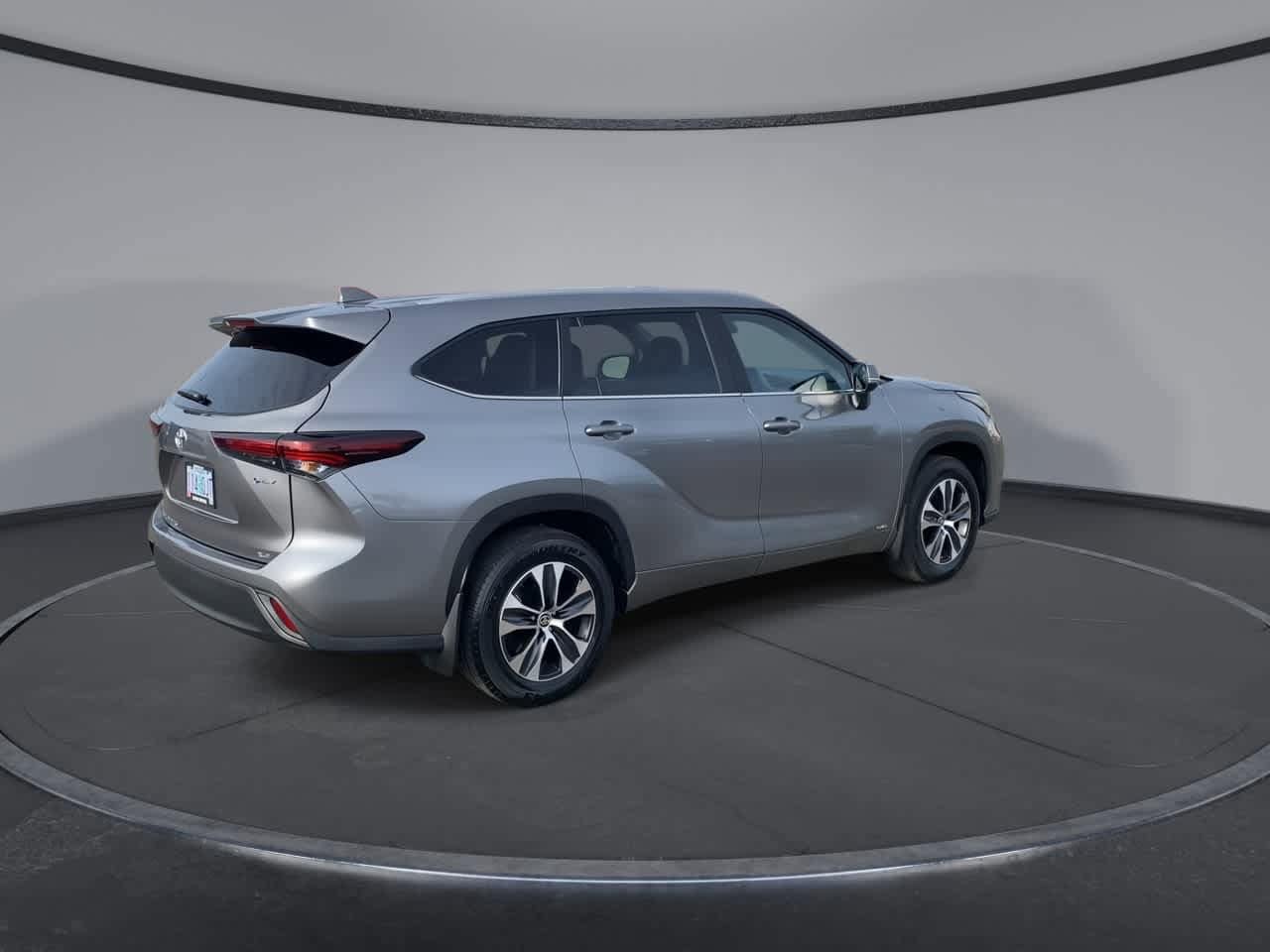 Thumbnail: 2025 Toyota Highlander - 8