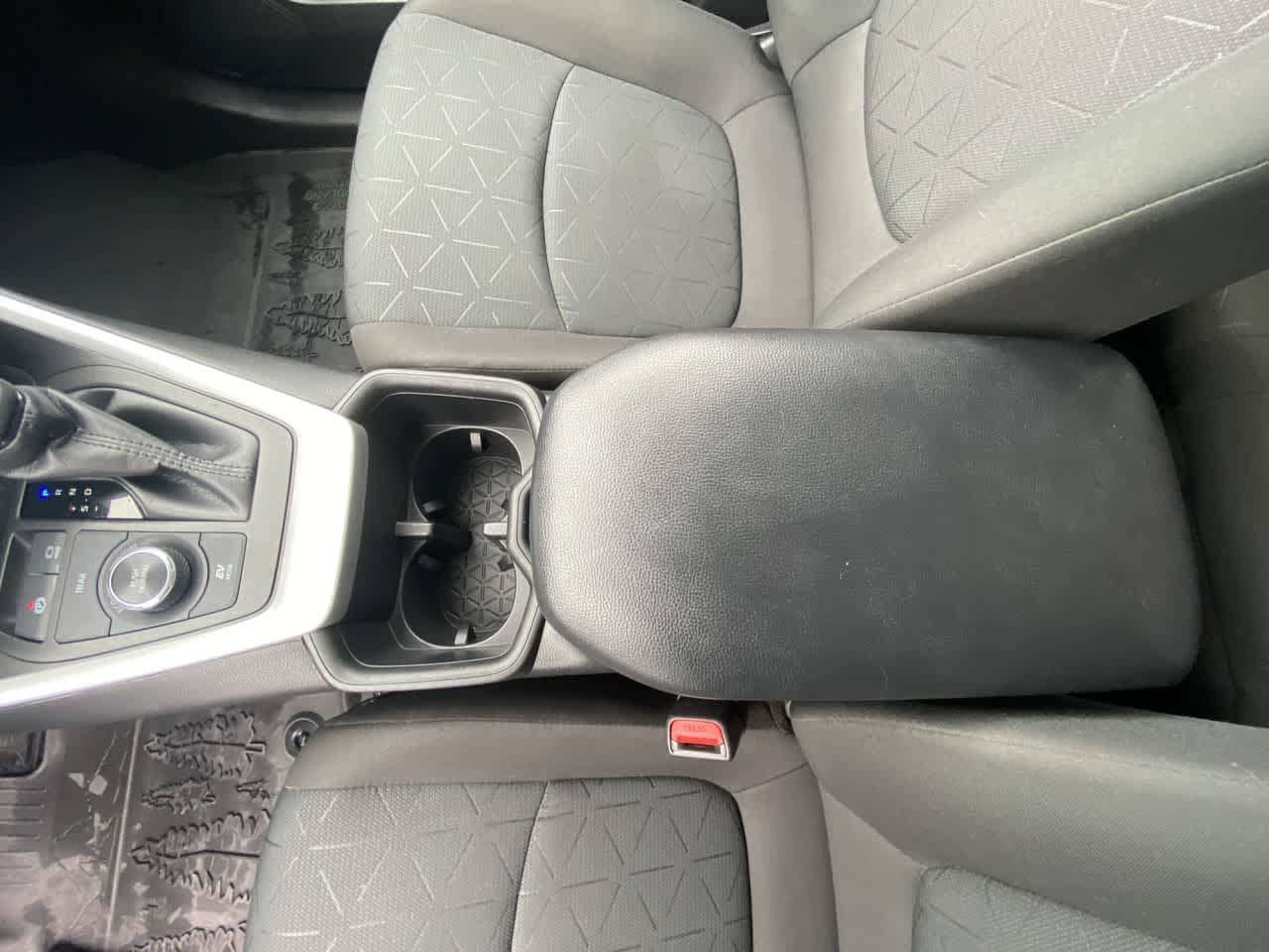 Thumbnail: 2023 Toyota RAV4 - 20