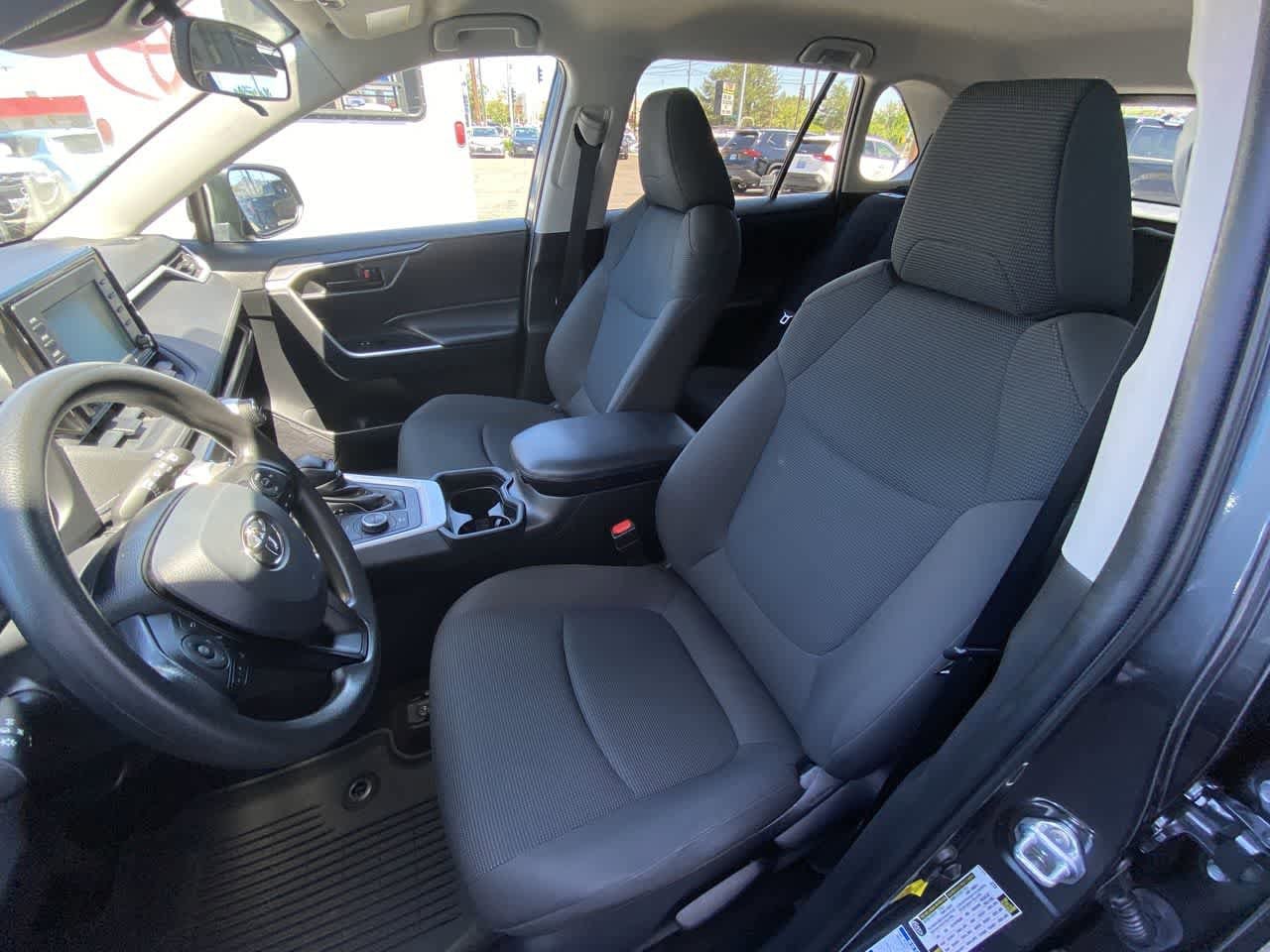 Thumbnail: 2021 Toyota RAV4 - 11