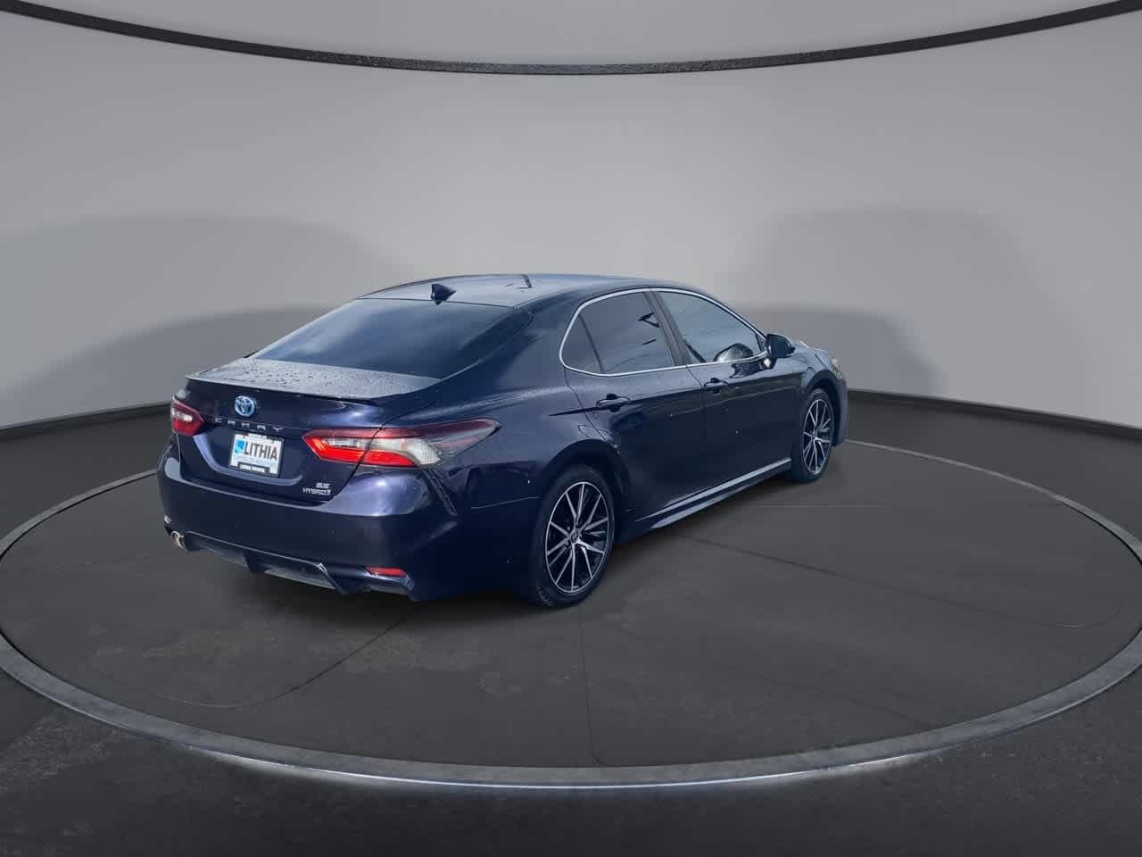 Thumbnail: 2021 Toyota Camry - 8