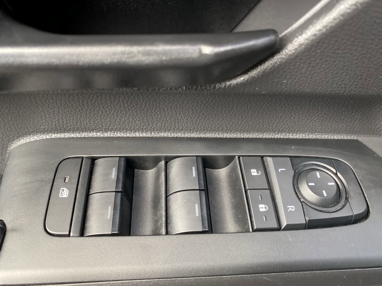 Thumbnail: 2024 Toyota Tacoma - 13