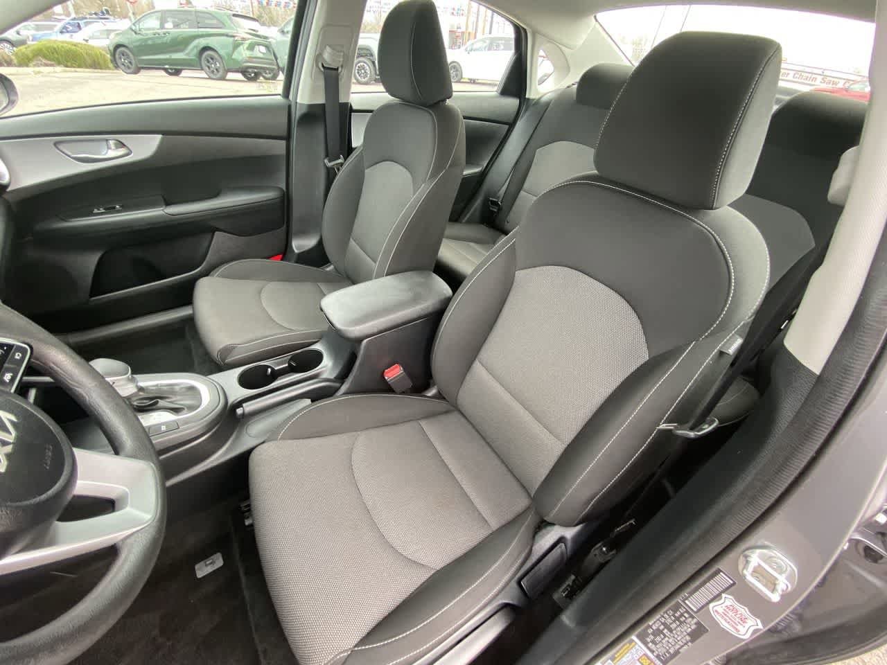 Thumbnail: 2024 Kia Forte - 11