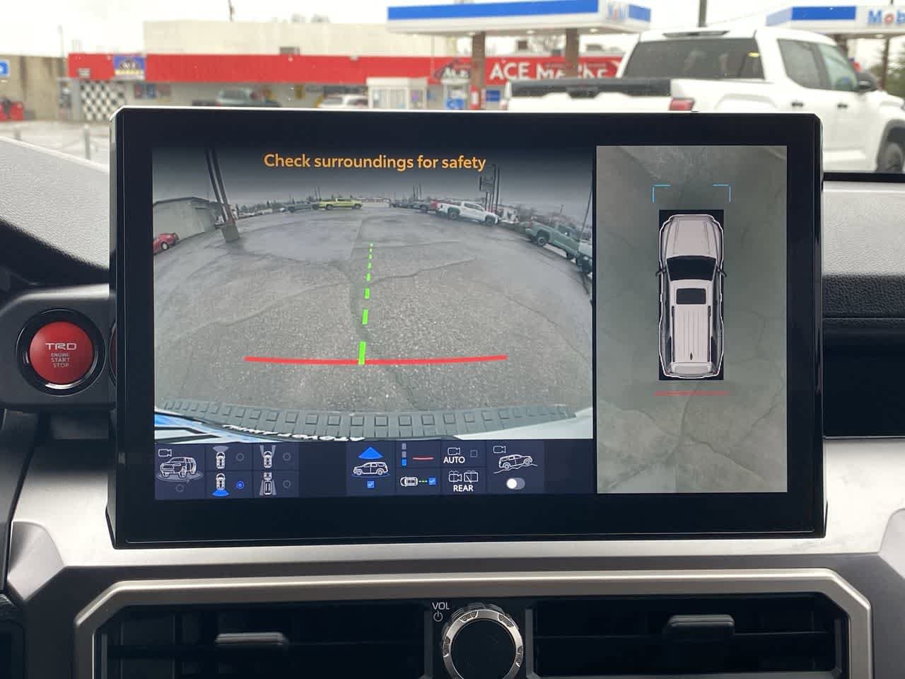 Thumbnail: 2025 Toyota 4Runner - 17