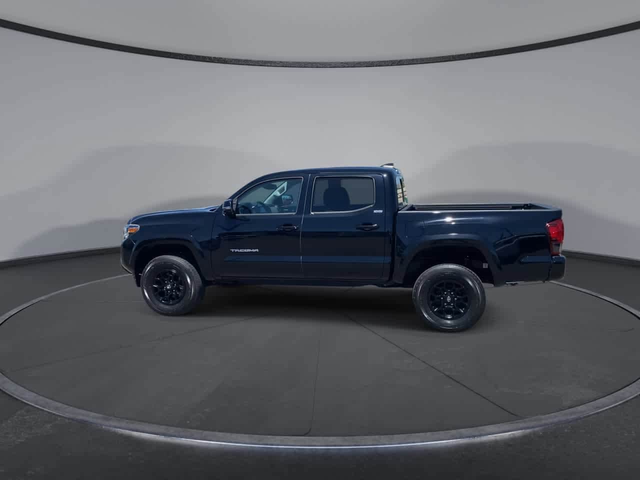 Thumbnail: 2022 Toyota Tacoma - 7