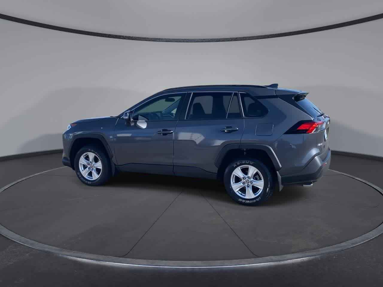 Thumbnail: 2021 Toyota RAV4 - 6