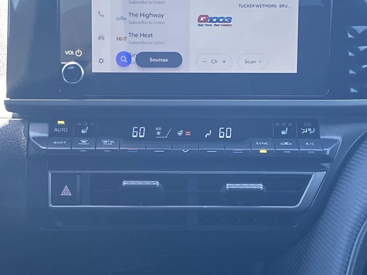 Thumbnail: 2025 Toyota Camry - 18