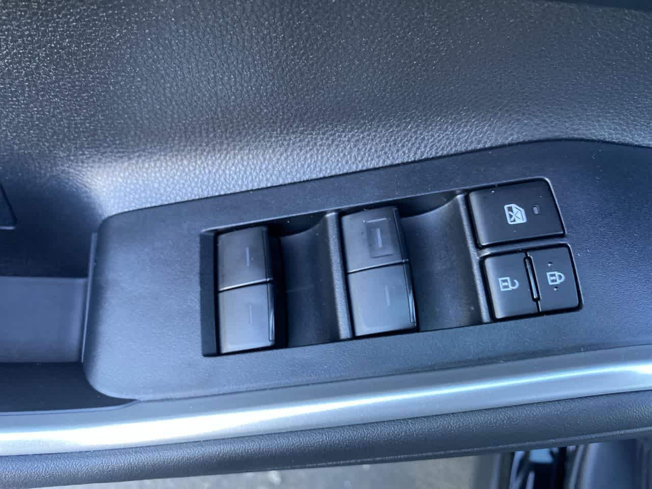 Thumbnail: 2024 Toyota Highlander - 13