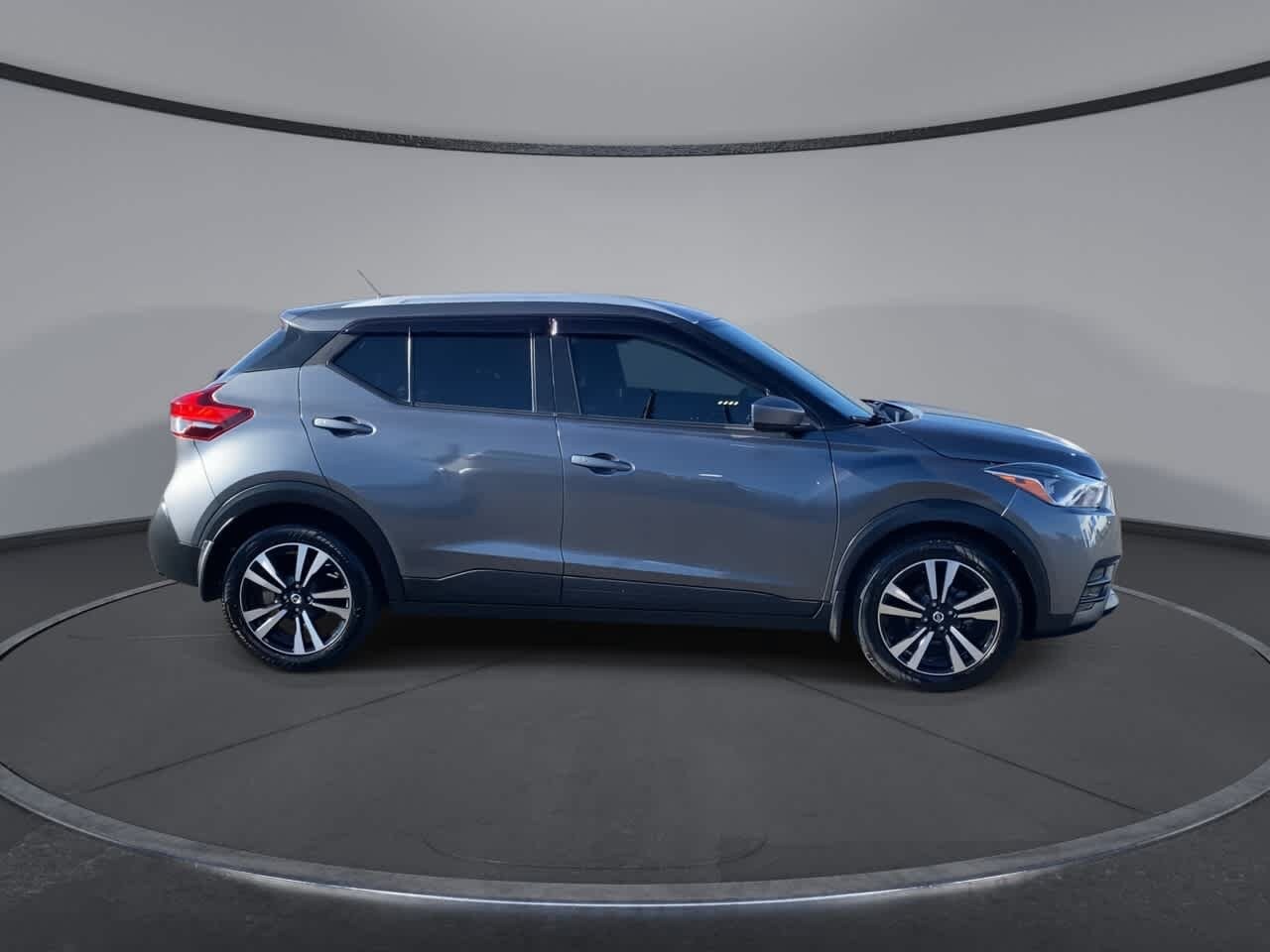 Thumbnail: 2018 Nissan Kicks - 8