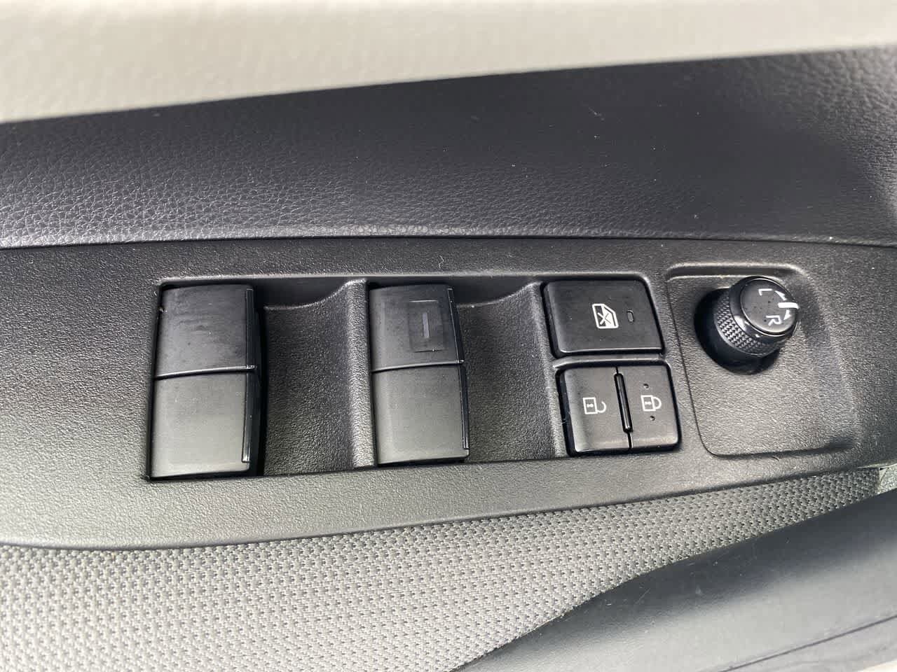 Thumbnail: 2023 Toyota Corolla - 13