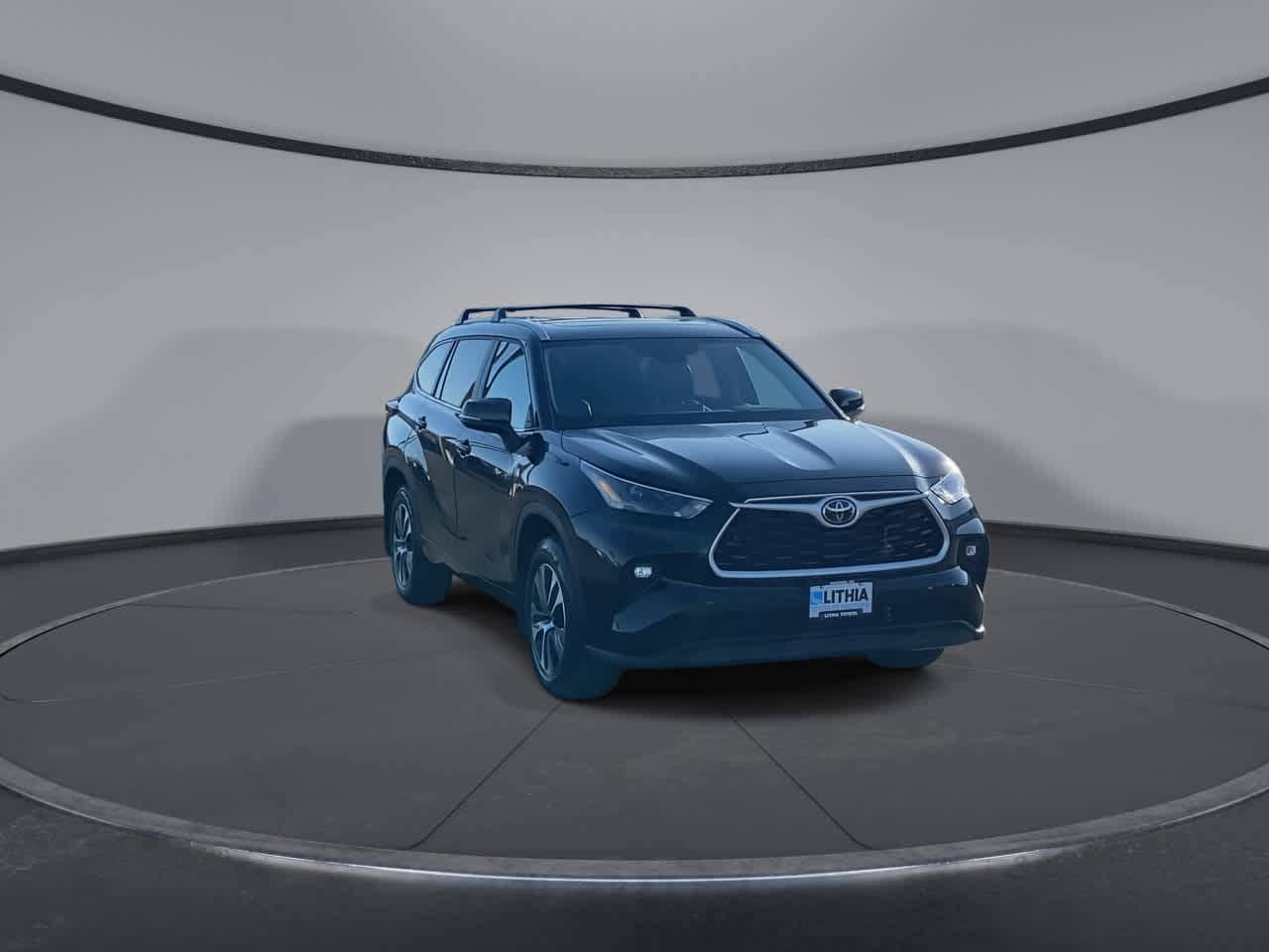 Thumbnail: 2024 Toyota Highlander - 3