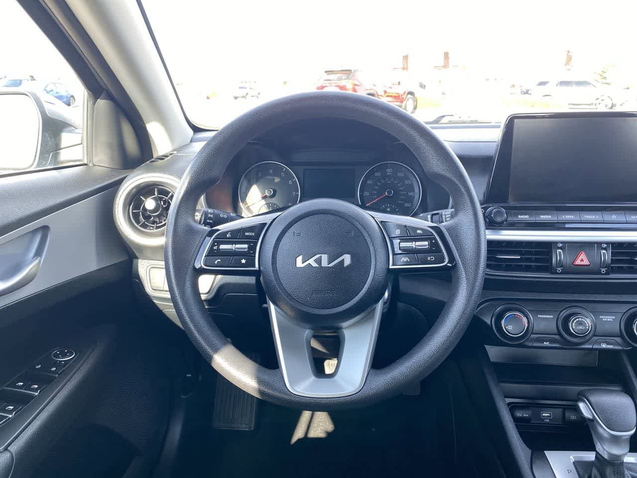 Thumbnail: 2024 Kia Forte - 14