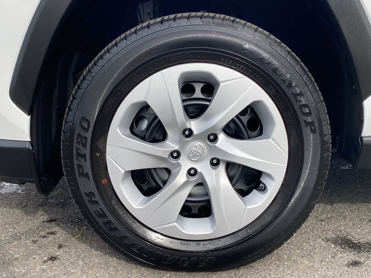 Thumbnail: 2025 Toyota RAV4 - 10