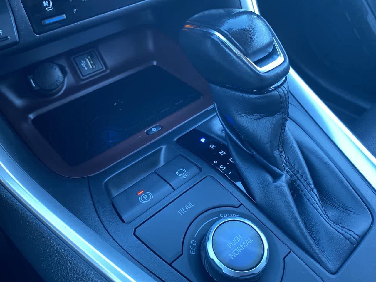 Thumbnail: 2024 Toyota RAV4 - 19