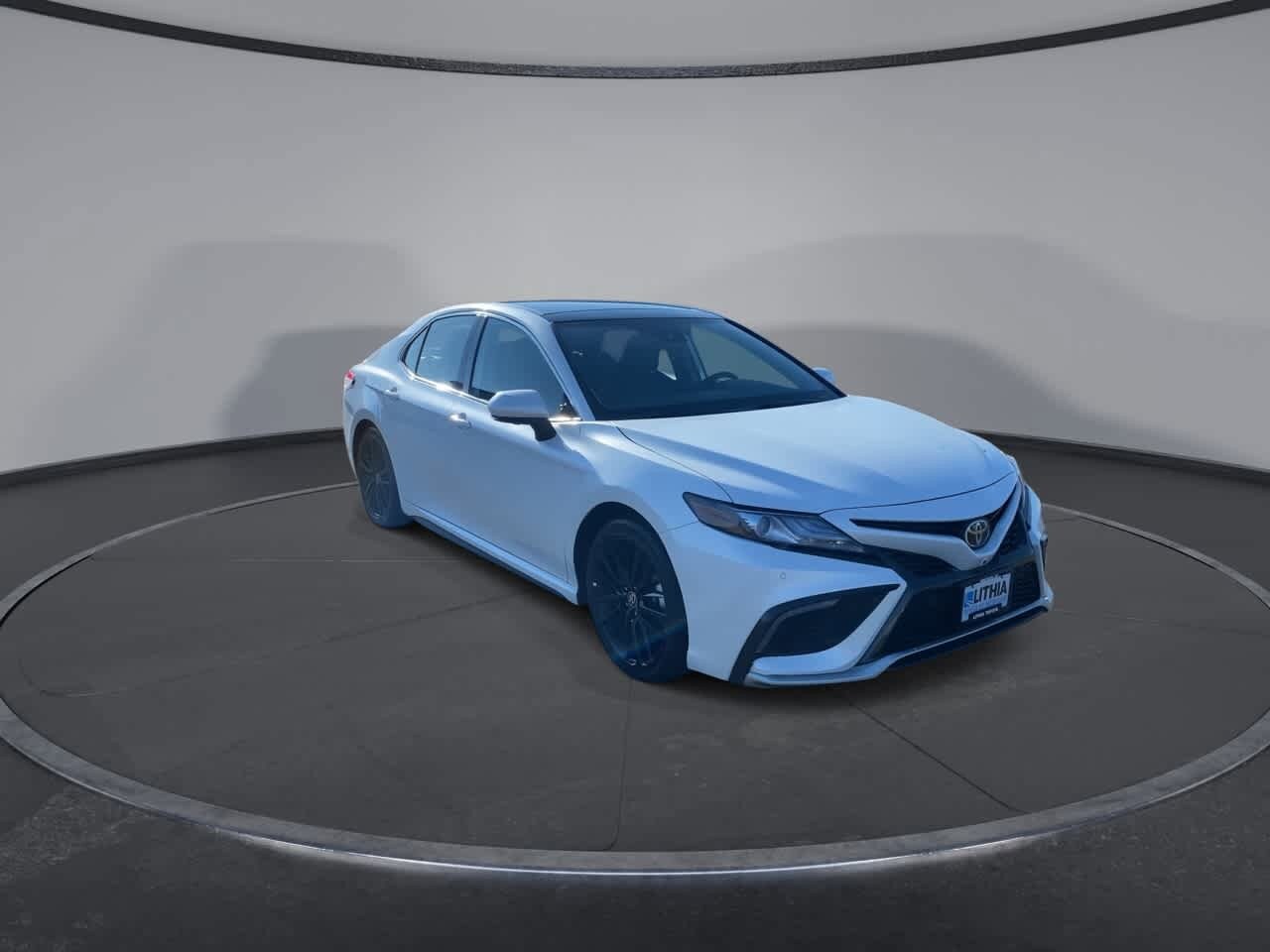 2024 Toyota Camry XSE V6 photo 2