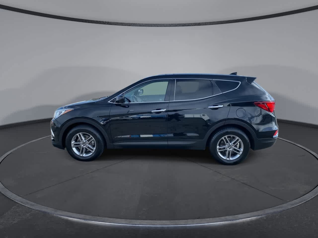 Thumbnail: 2017 Hyundai Santa Fe - 5