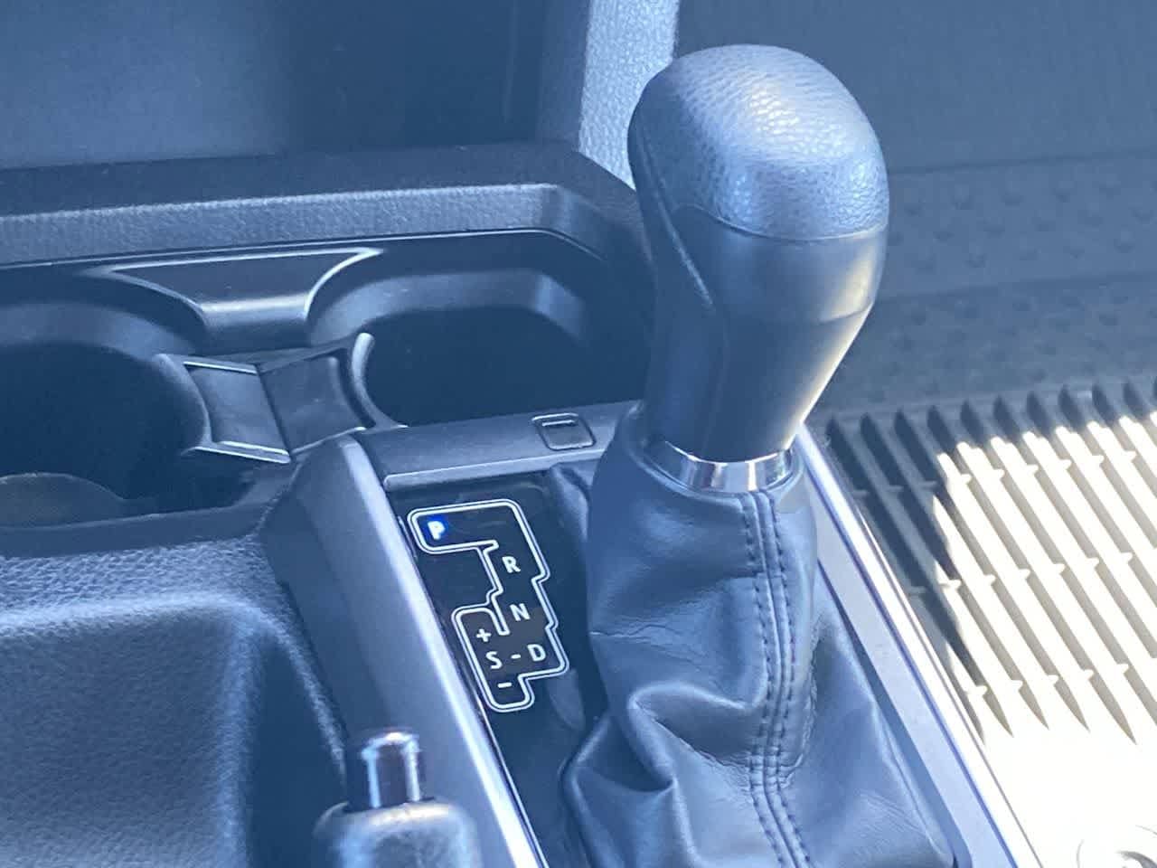Thumbnail: 2022 Toyota Tacoma - 19
