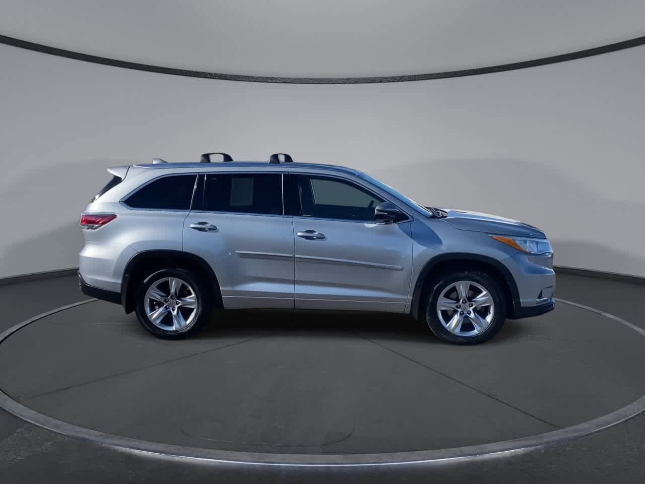 Thumbnail: 2015 Toyota Highlander - 9