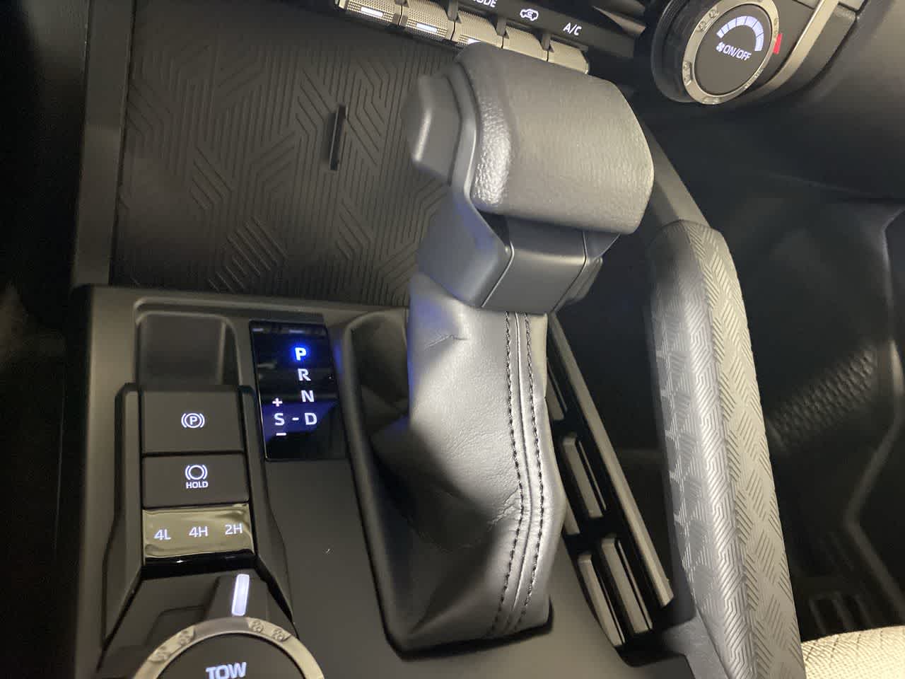 Thumbnail: 2025 Toyota 4Runner - 19