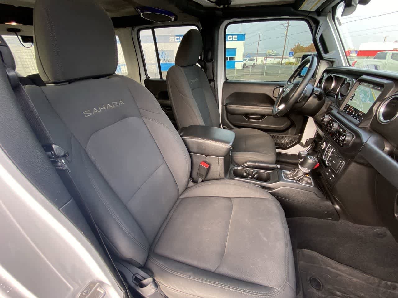 Thumbnail: 2019 Jeep Wrangler - 24