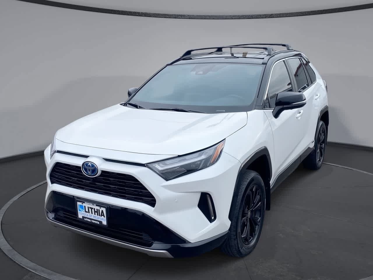 Thumbnail: 2024 Toyota RAV4 - 1
