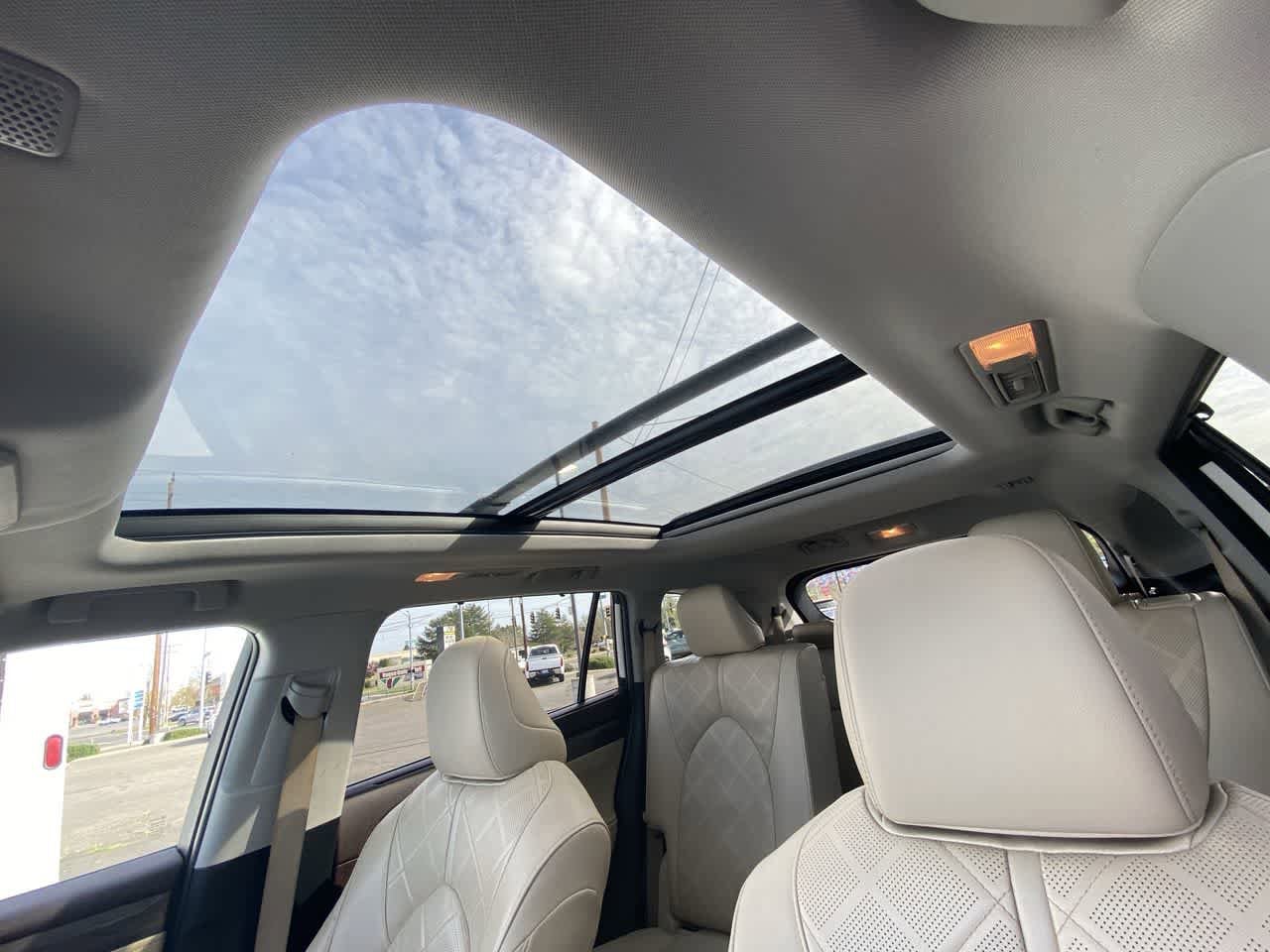 Thumbnail: 2020 Toyota Highlander - 22