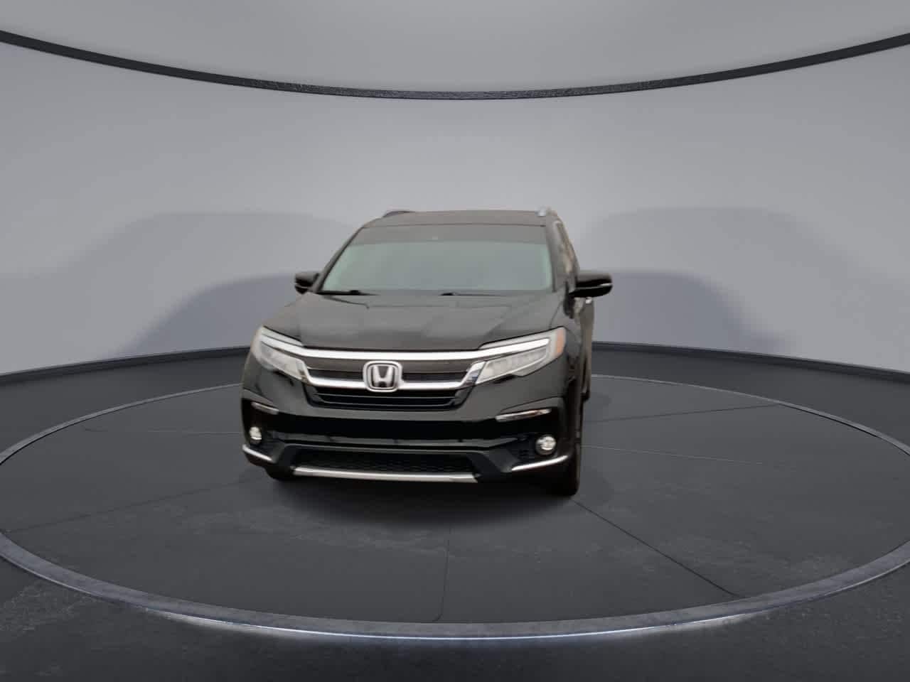 Thumbnail: 2019 Honda Pilot - 3