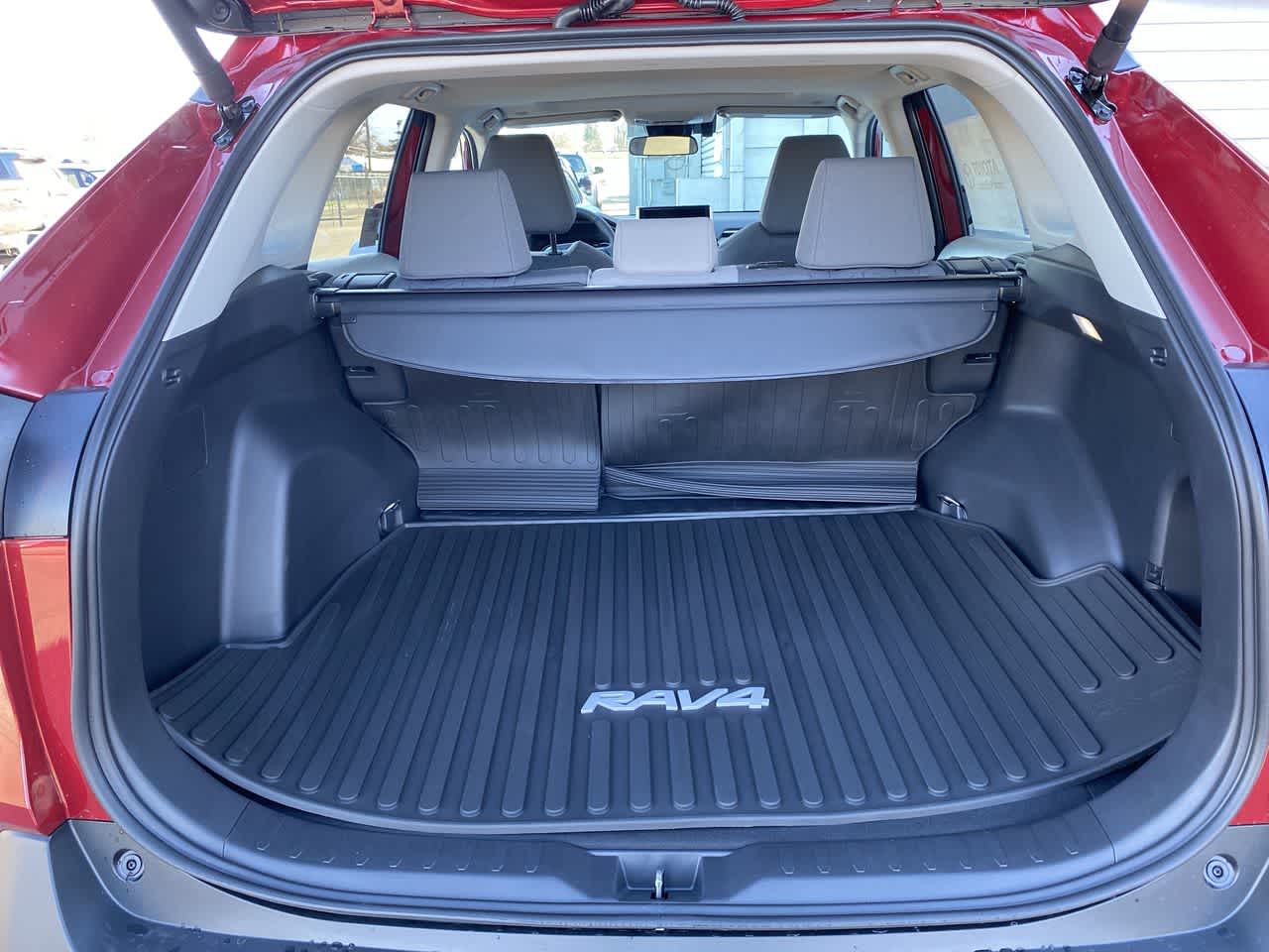 Thumbnail: 2025 Toyota RAV4 - 23