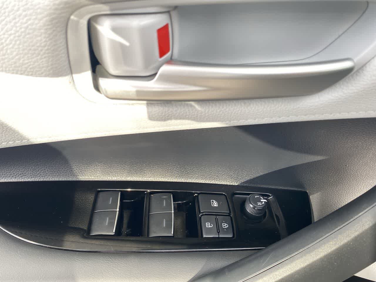 Thumbnail: 2024 Toyota Corolla - 13
