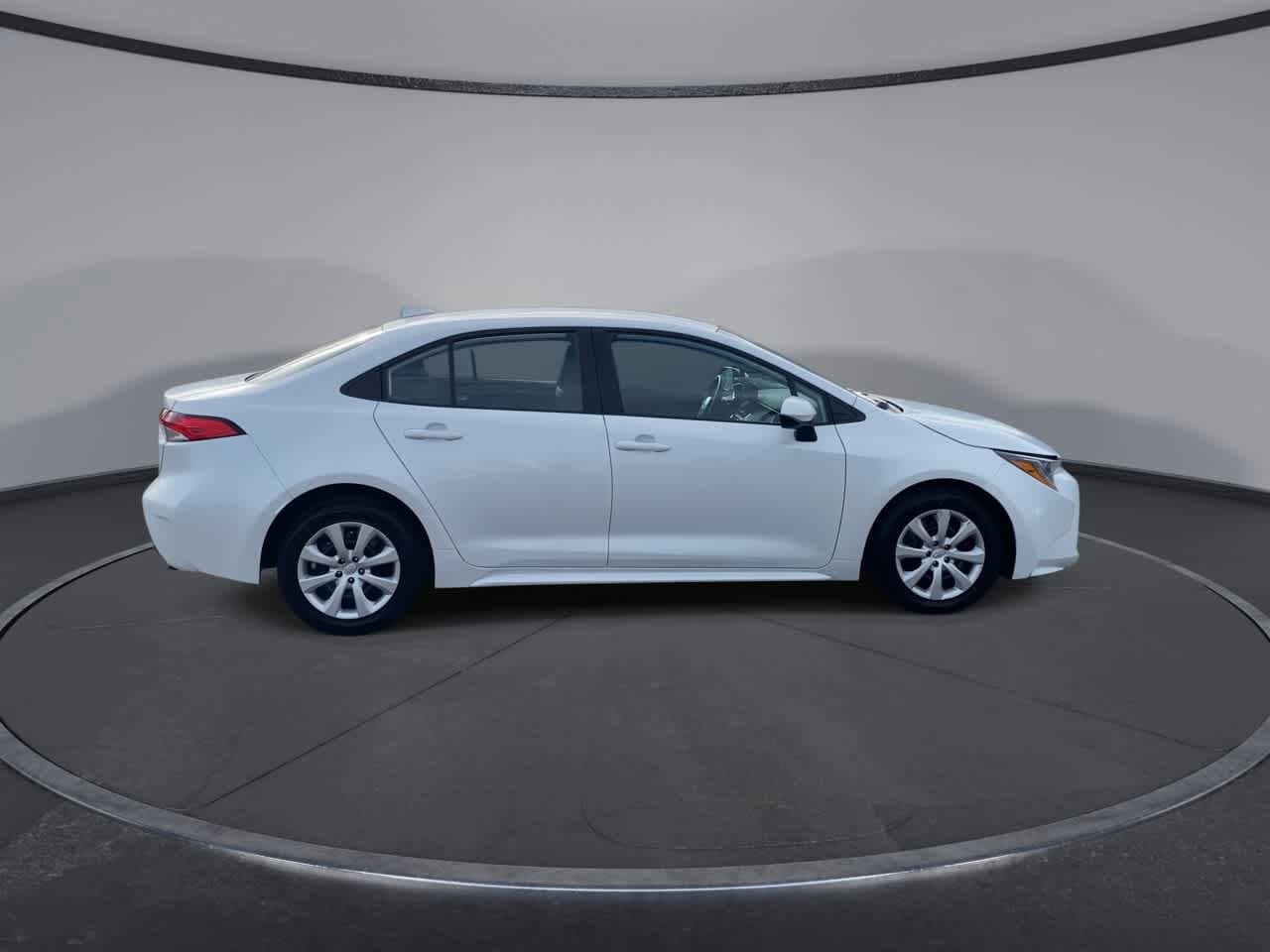 Thumbnail: 2024 Toyota Corolla - 9