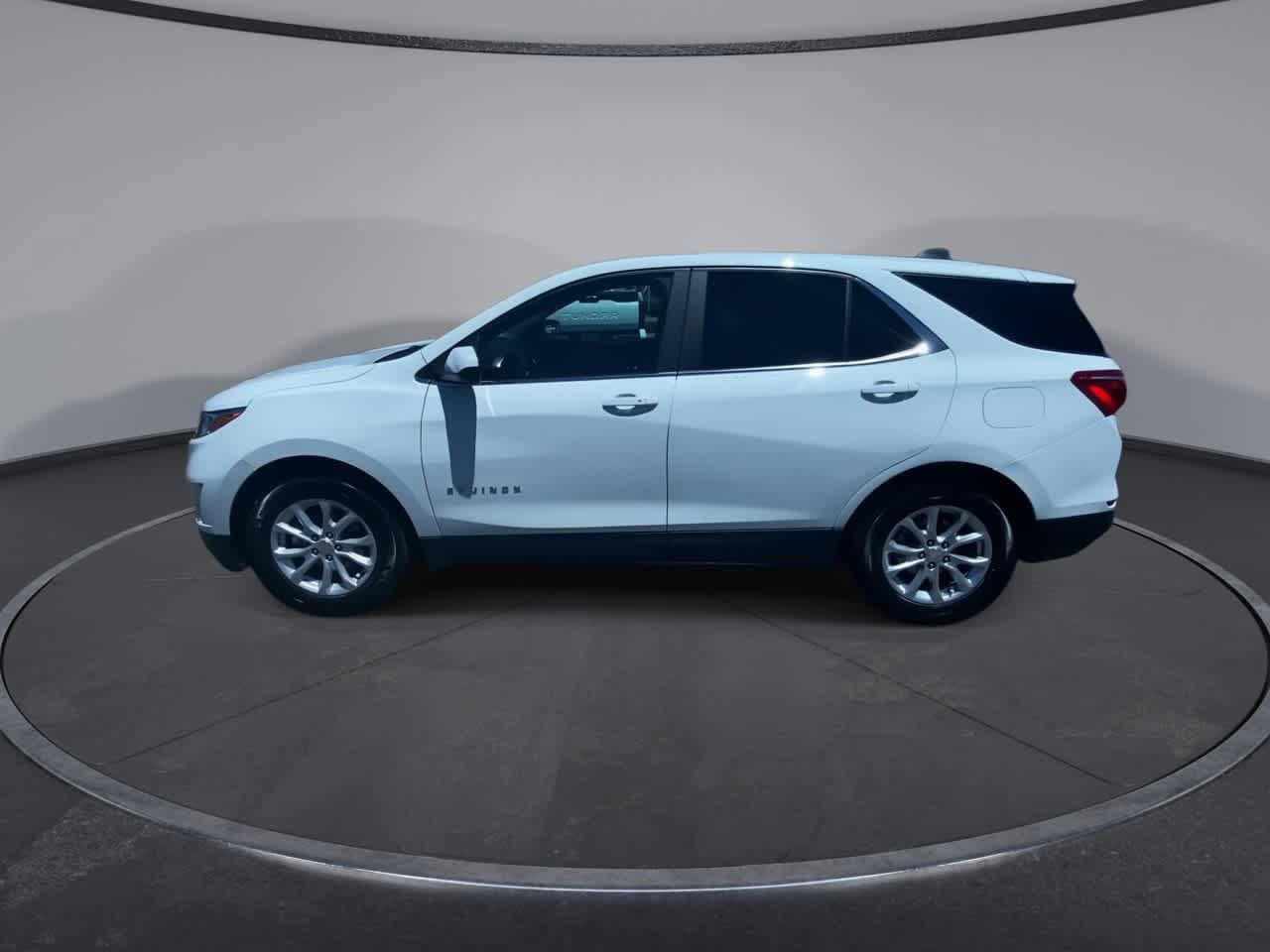 Thumbnail: 2021 Chevrolet Equinox - 5