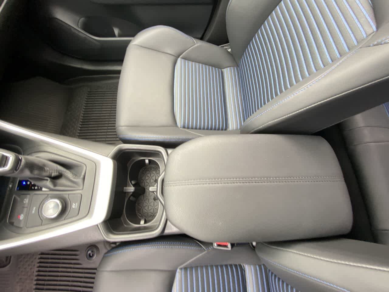 Thumbnail: 2024 Toyota RAV4 - 20